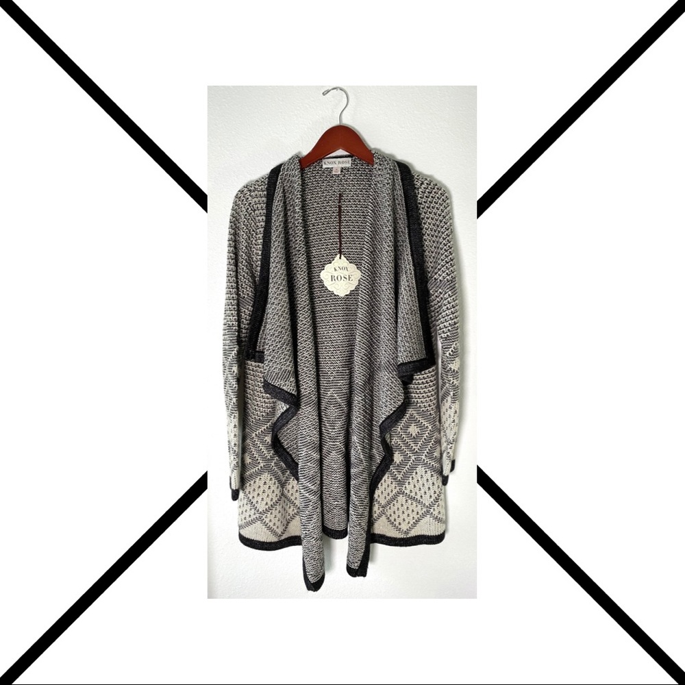 Knox Rose - cable knit cardigan  - size  - M